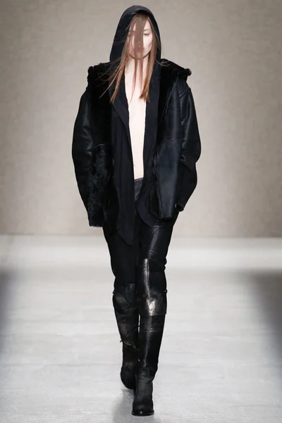Look 23